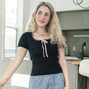 Meet your Posher, Lena